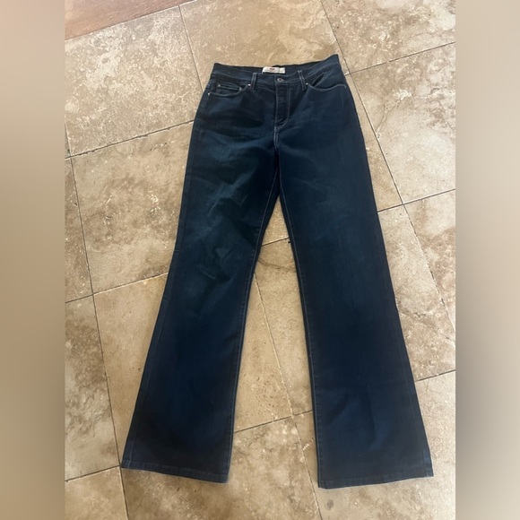 Levi’s ladies perfectly slimming 512 boot cut 10 medium perfect condition - Picture 11 of 12